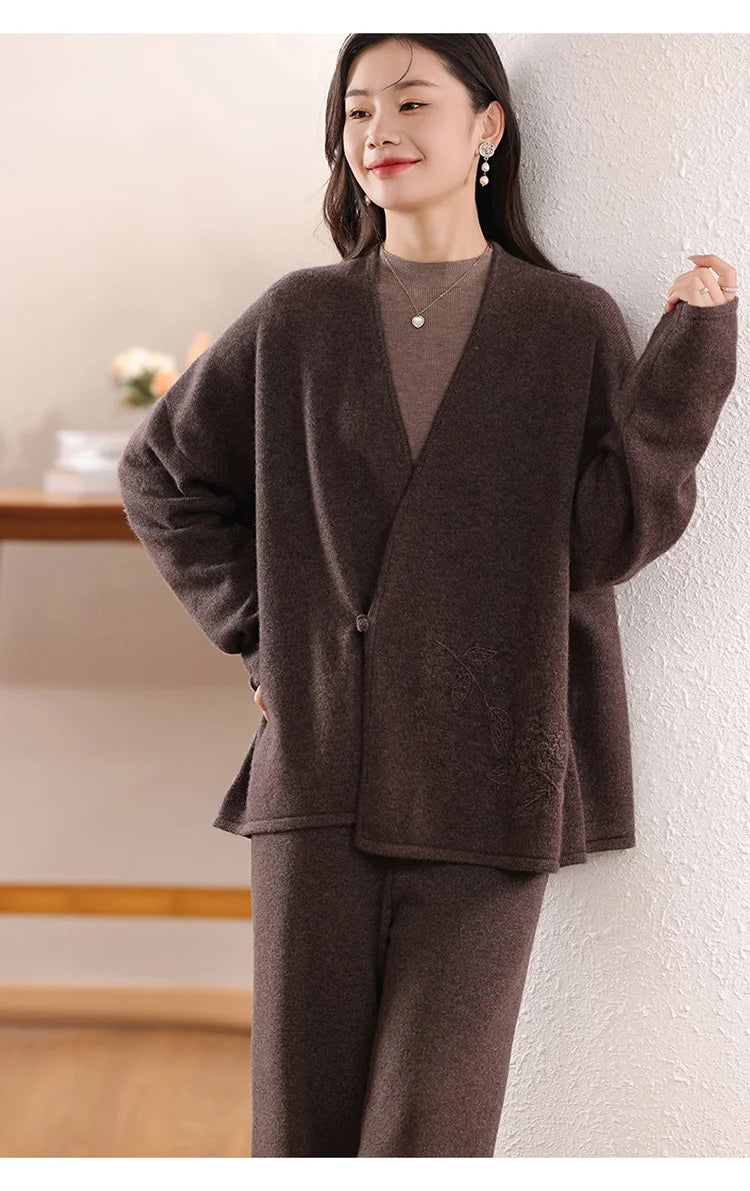 100% Merino Wool Embroidered Cardigan - Floral V-Neck, Autumn/Winter 2024