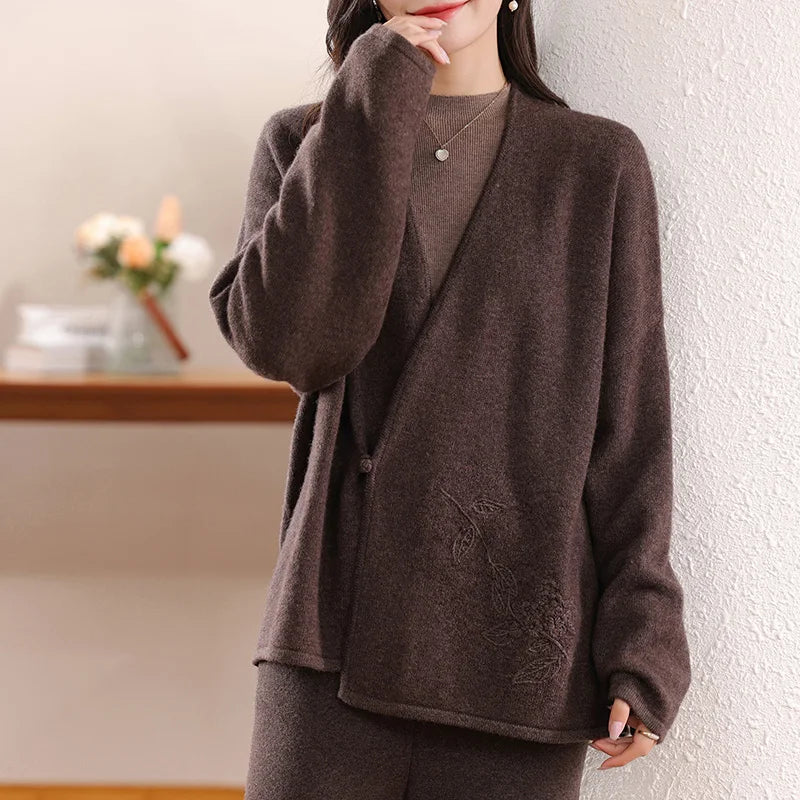 100% Merino Wool Embroidered Cardigan - Floral V-Neck, Autumn/Winter 2024